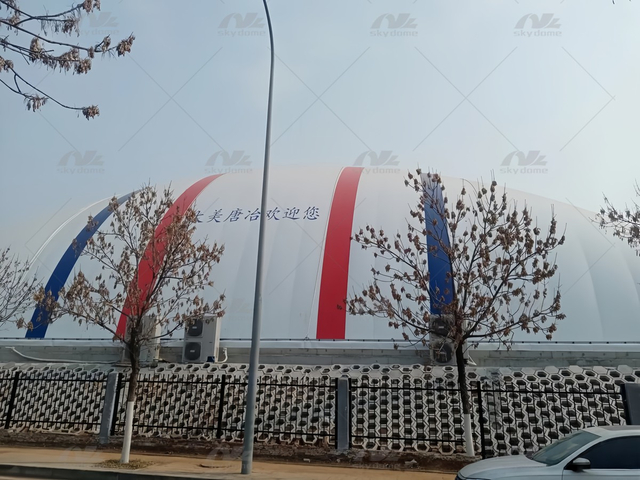 Dôme d'air sportif personnalisé de haute qualité pour installations polyvalentes