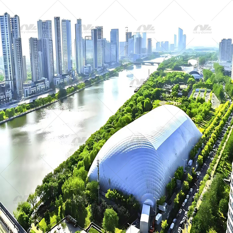 Personalized Top-floor Pneumatic Textile Dome for Rooftop Pub